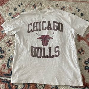 Abercrombie Chicago Bulls Boyfriend T-shirt size small